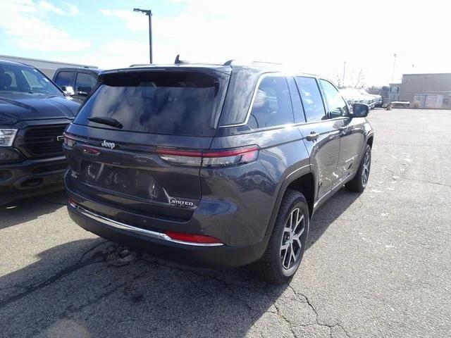 new 2025 Jeep Grand Cherokee car, priced at $45,310