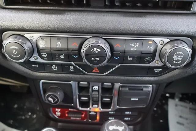 new 2025 Jeep Wrangler car, priced at $73,268