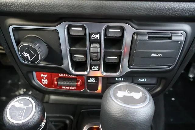 new 2025 Jeep Wrangler car, priced at $73,268