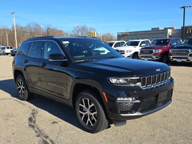 new 2025 Jeep Grand Cherokee car, priced at $45,310