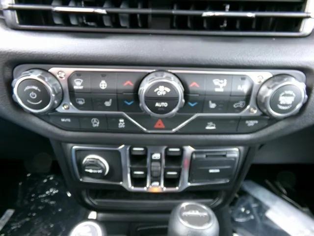 new 2025 Jeep Gladiator car, priced at $49,170