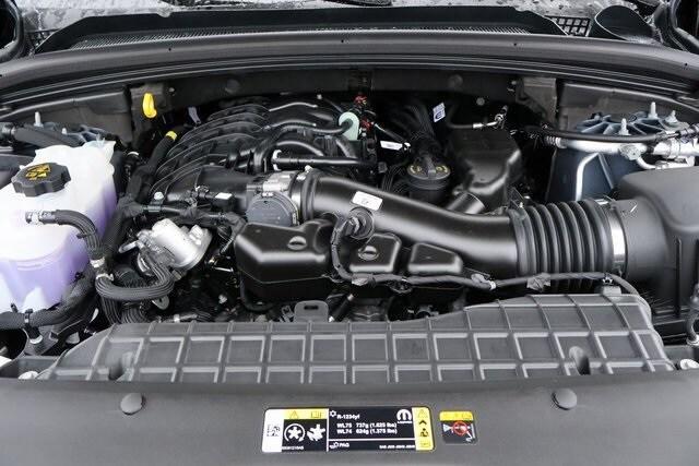 new 2025 Jeep Grand Cherokee car, priced at $50,910