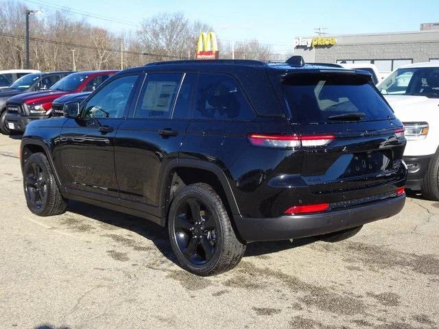 new 2025 Jeep Grand Cherokee car, priced at $48,035