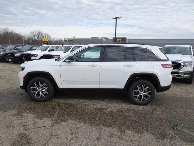 new 2025 Jeep Grand Cherokee car, priced at $44,715