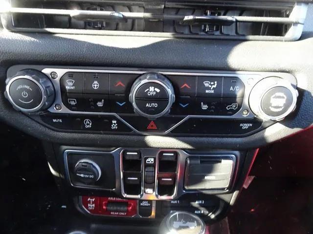 new 2025 Jeep Wrangler car, priced at $54,775