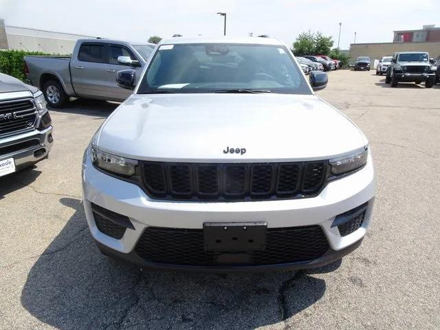 new 2024 Jeep Grand Cherokee car, priced at $41,525