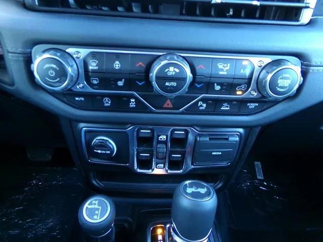 new 2025 Jeep Wrangler car, priced at $50,030