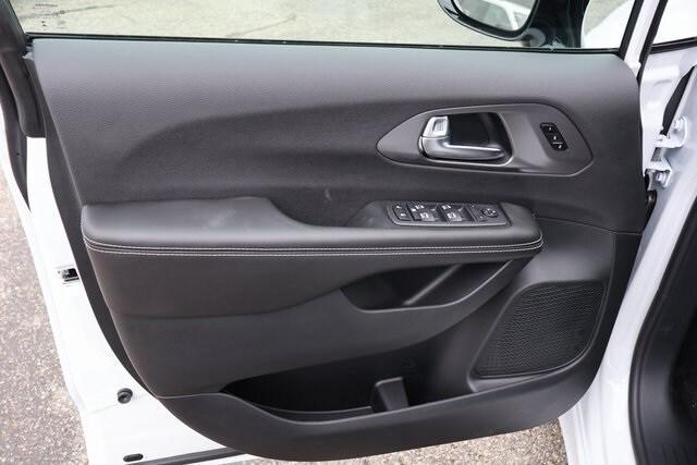 new 2026 Chrysler Pacifica car, priced at $48,285