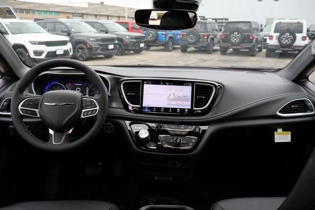 new 2026 Chrysler Pacifica car, priced at $48,285