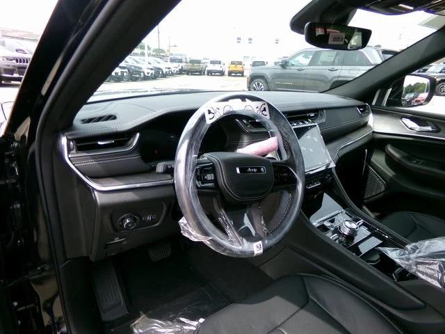 new 2025 Jeep Grand Cherokee car, priced at $53,066
