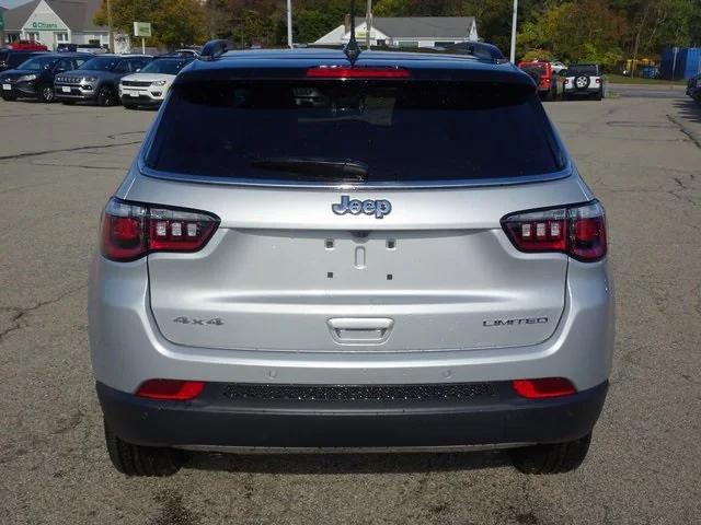 new 2024 Jeep Compass car, priced at $32,435