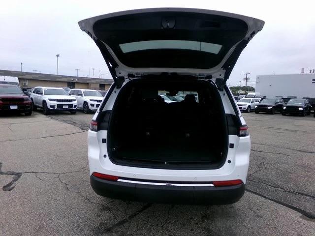 new 2025 Jeep Grand Cherokee L car, priced at $44,577
