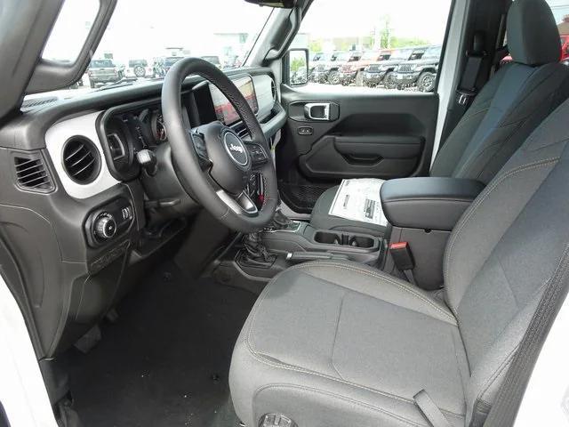 new 2025 Jeep Wrangler car, priced at $45,086