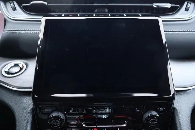 new 2025 Jeep Grand Cherokee car, priced at $42,150