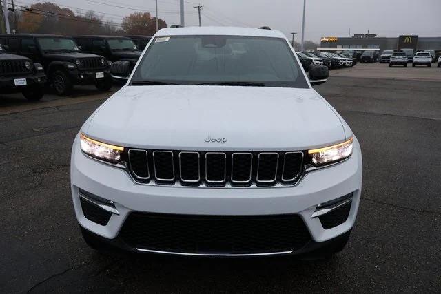new 2025 Jeep Grand Cherokee car, priced at $42,150