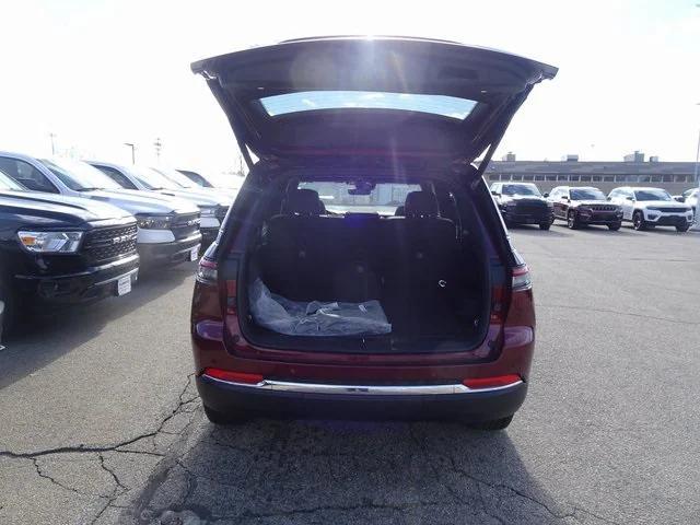 new 2025 Jeep Grand Cherokee car, priced at $45,310