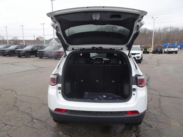 new 2025 Jeep Compass car, priced at $31,840