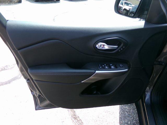 used 2022 Jeep Cherokee car, priced at $29,995