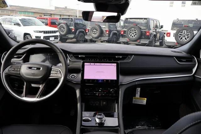 new 2025 Jeep Grand Cherokee car, priced at $48,265