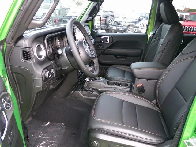 new 2025 Jeep Gladiator car, priced at $49,145