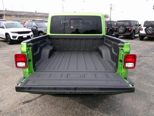 new 2025 Jeep Gladiator car, priced at $49,145
