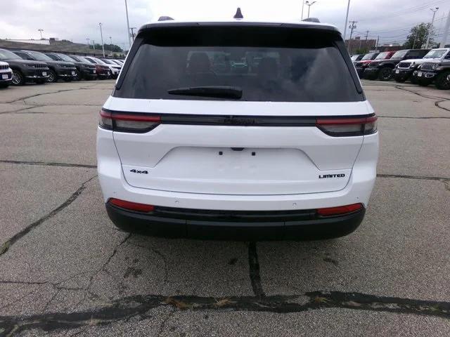 new 2025 Jeep Grand Cherokee car, priced at $45,375