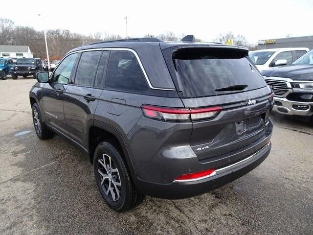 new 2025 Jeep Grand Cherokee car, priced at $42,795