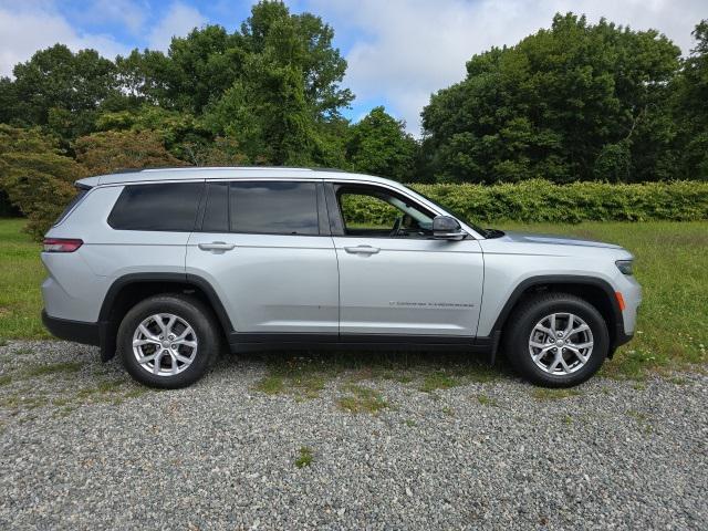 used 2021 Jeep Grand Cherokee L car, priced at $30,855