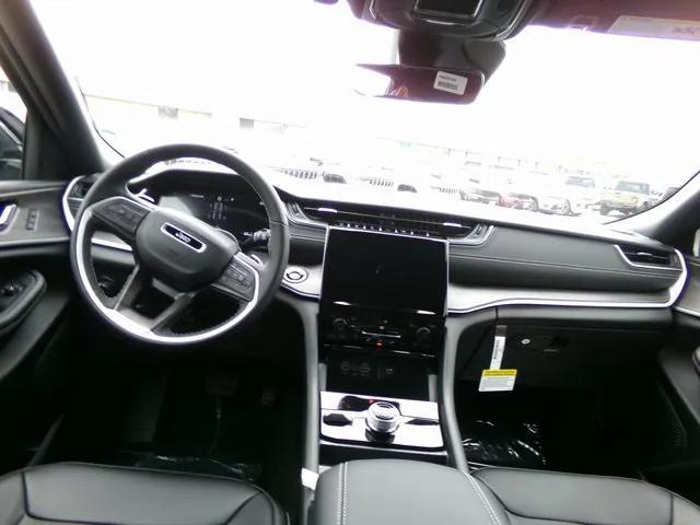 new 2025 Jeep Grand Cherokee L car, priced at $42,679