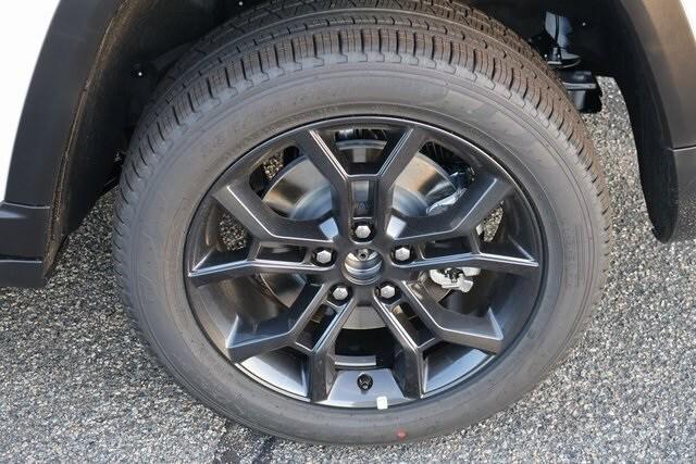 new 2025 Jeep Grand Cherokee L car, priced at $51,115