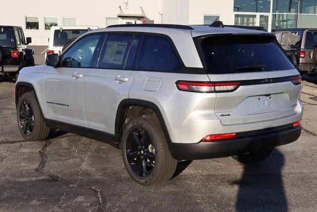 new 2025 Jeep Grand Cherokee car, priced at $45,970
