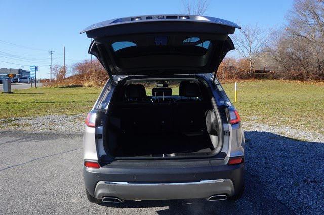 used 2019 Jeep Cherokee car, priced at $21,487