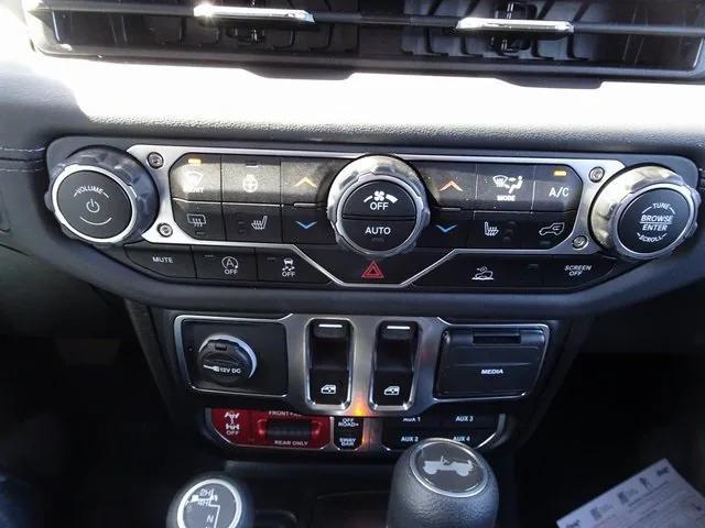 new 2025 Jeep Wrangler car, priced at $52,695