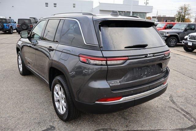 used 2022 Jeep Grand Cherokee car, priced at $29,495