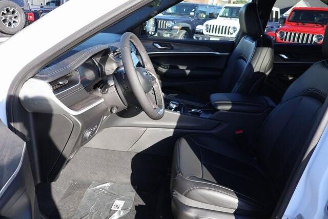 new 2025 Jeep Grand Cherokee L car, priced at $52,440