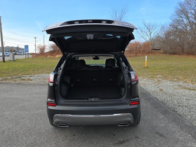 used 2022 Jeep Cherokee car, priced at $28,898