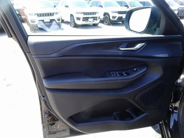 new 2025 Jeep Grand Cherokee L car, priced at $41,929
