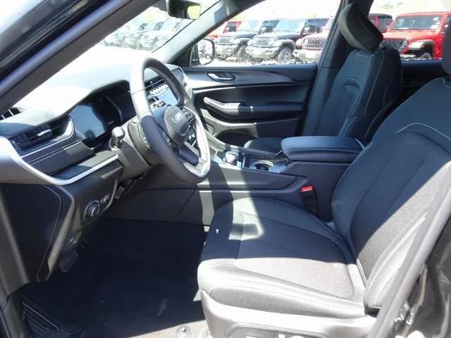 new 2025 Jeep Grand Cherokee L car, priced at $41,929