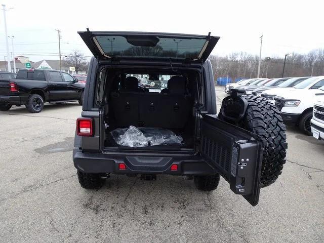 new 2025 Jeep Wrangler car, priced at $48,975