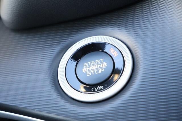 new 2025 Jeep Grand Cherokee car, priced at $43,980