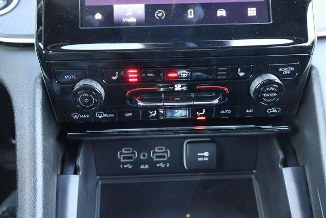 new 2025 Jeep Grand Cherokee car, priced at $43,980