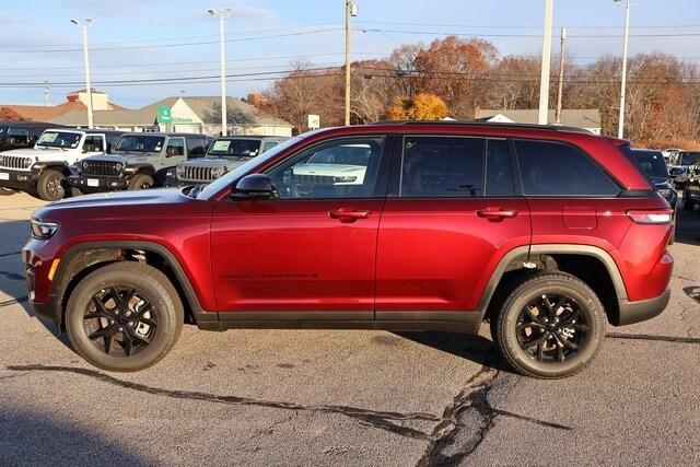 new 2025 Jeep Grand Cherokee car, priced at $43,980