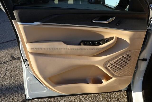 new 2025 Jeep Grand Cherokee car, priced at $44,150