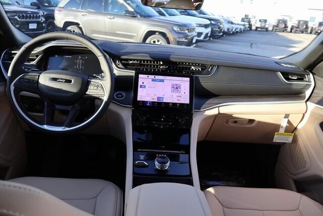 new 2025 Jeep Grand Cherokee car, priced at $44,150