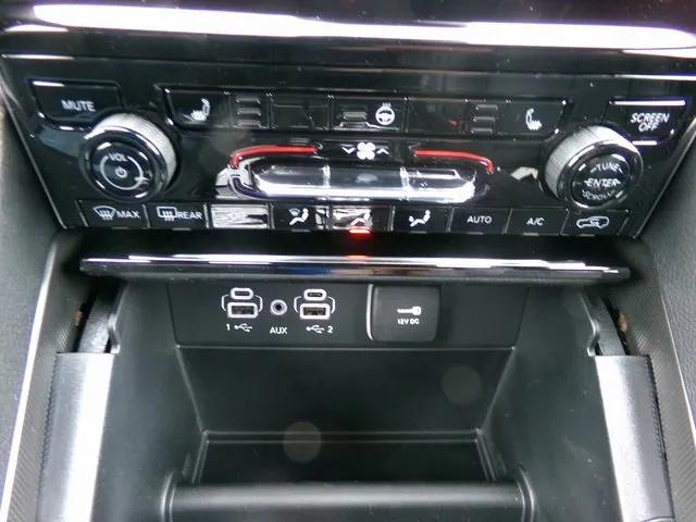 new 2025 Jeep Grand Cherokee car, priced at $45,896