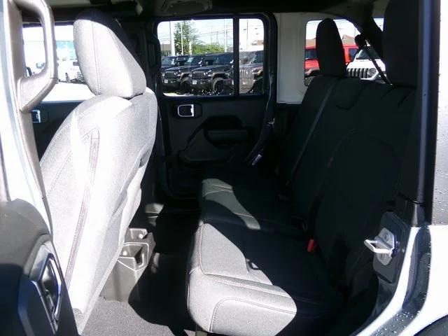 new 2025 Jeep Wrangler car, priced at $45,024