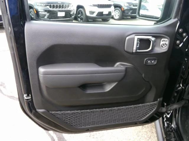 new 2025 Jeep Wrangler car, priced at $52,775