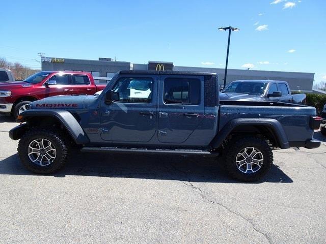 new 2024 Jeep Gladiator car, priced at $65,590