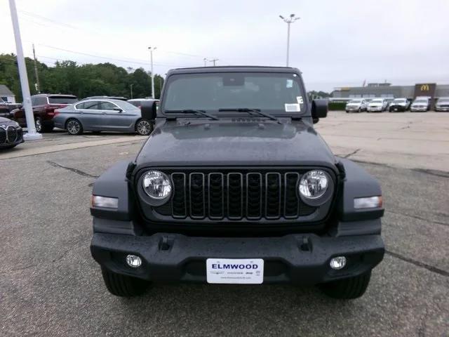 new 2025 Jeep Wrangler car, priced at $48,270