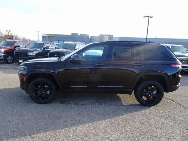 new 2025 Jeep Grand Cherokee car, priced at $50,960